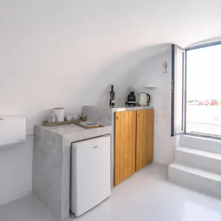 Dome Suite,hot Tub,sea View In Firostefani!