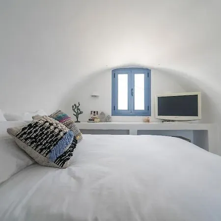 Apartment Dome Suite,hot Tub,sea View In Firostefani! *