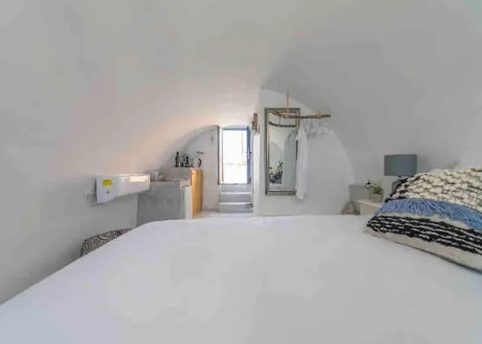 Dome Suite,hot Tub,sea View In Firostefani! 산토리니
