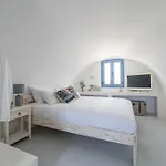 Dome Suite,hot Tub,sea View In Firostefani! Апартаменты Тира